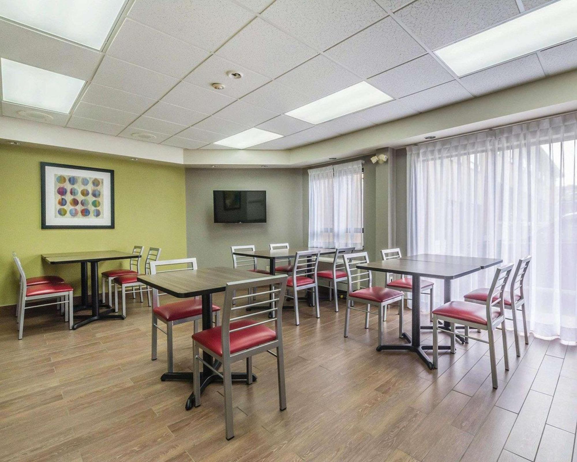 Comfort Inn Thetford Mines Eksteriør bilde